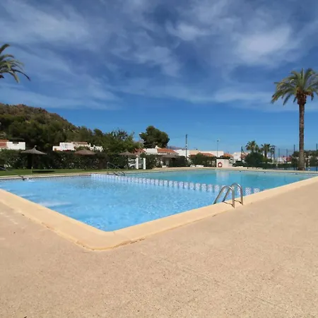 Casita Con Piscina Comunitaria